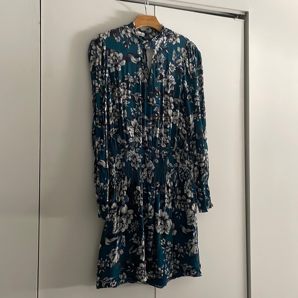 Long sleeve dress